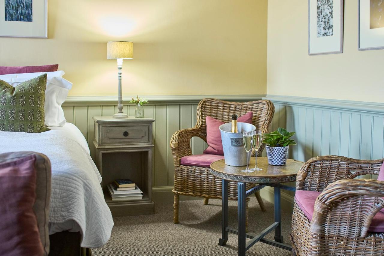 The Mistley Thorn Hotel Luaran gambar