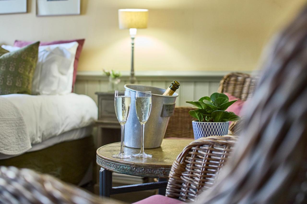The Mistley Thorn Hotel Luaran gambar