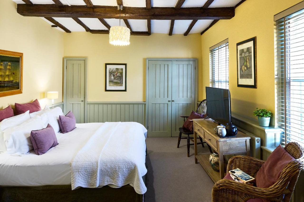 The Mistley Thorn Hotel Luaran gambar